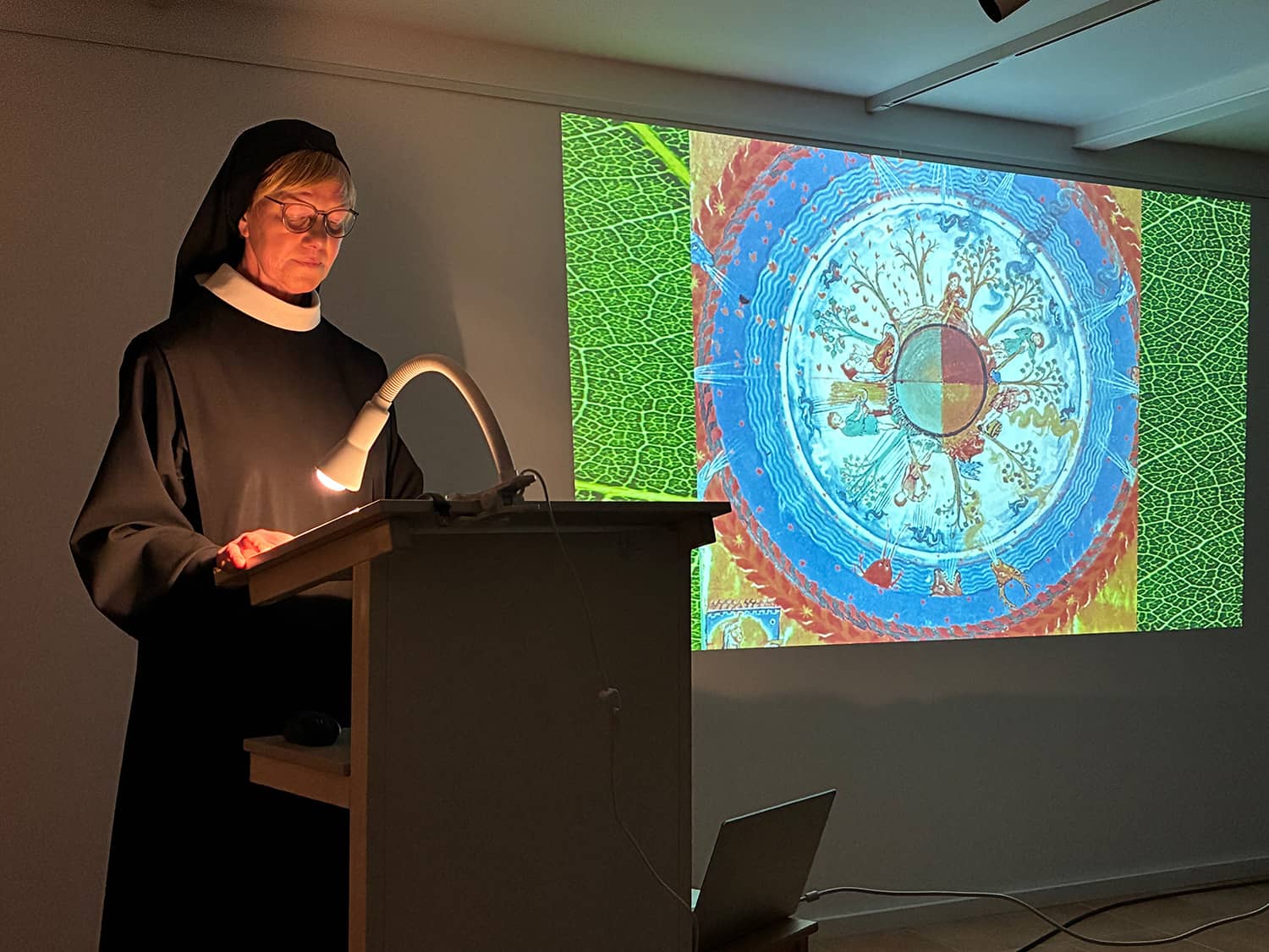 Hildegard von Bingen und ihr Begriff der „Viriditas“